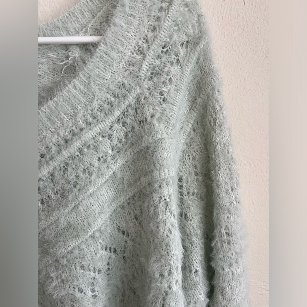 Lauren Conrad Sweater - Picture 3 of 4